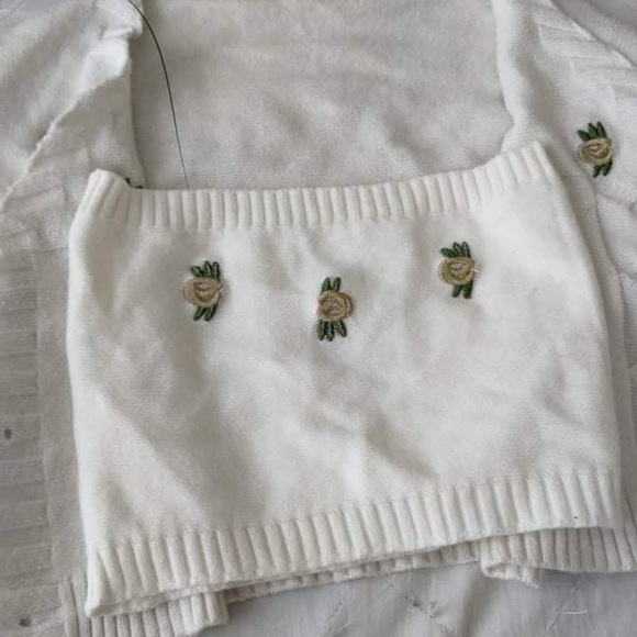 SOLD! SET: White Knit Cardigan Top with Matching Bandeau Top - Picture 2 of 4